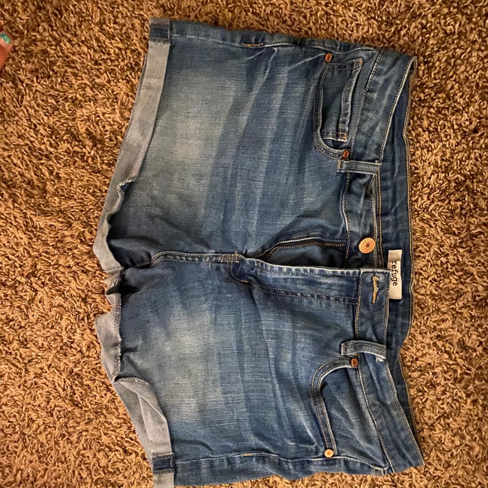 Refuge shorts